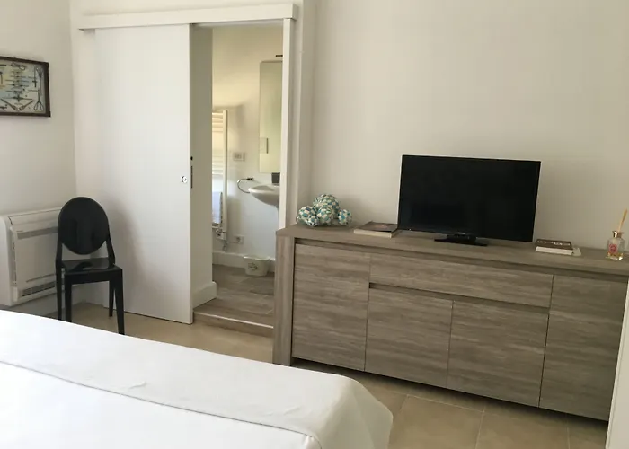 West Coast Bed and breakfast 3*